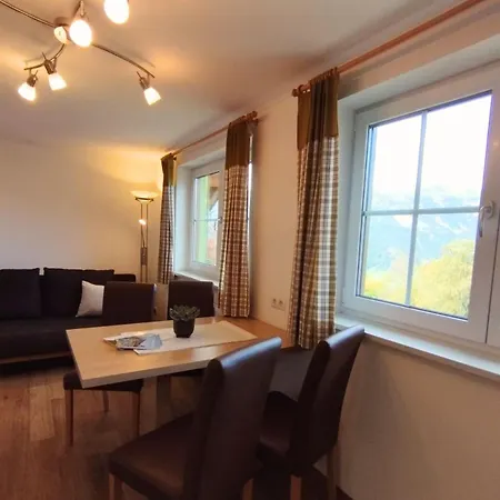 Apartamento Schwarzkoglerhof Haus im Ennstal