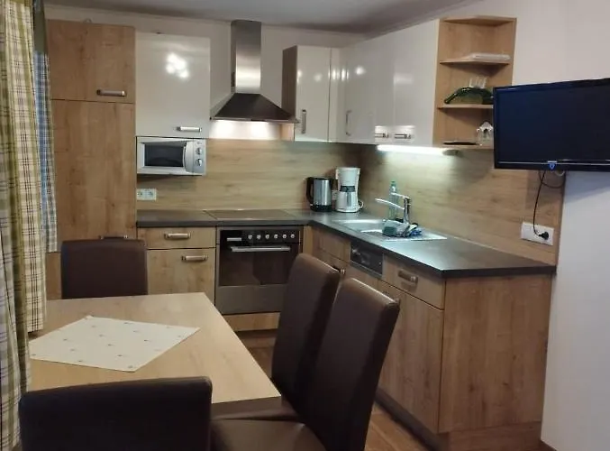 Schwarzkoglerhof Apartment Haus im Ennstal